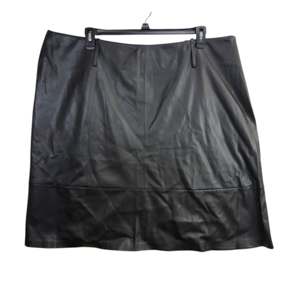 City Chic Dresses & Skirts - City Chic 22 Faux Leather Mini Skirt Black Untamed A-Line High Waist Zip Vegan